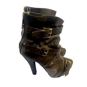 Michael Kors tatum leather bootie - size 5